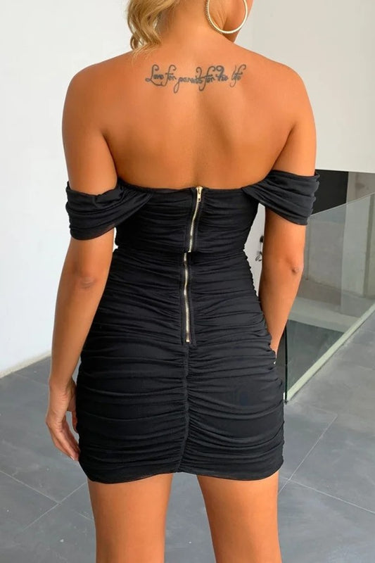 robe de soirée femme fatale noire